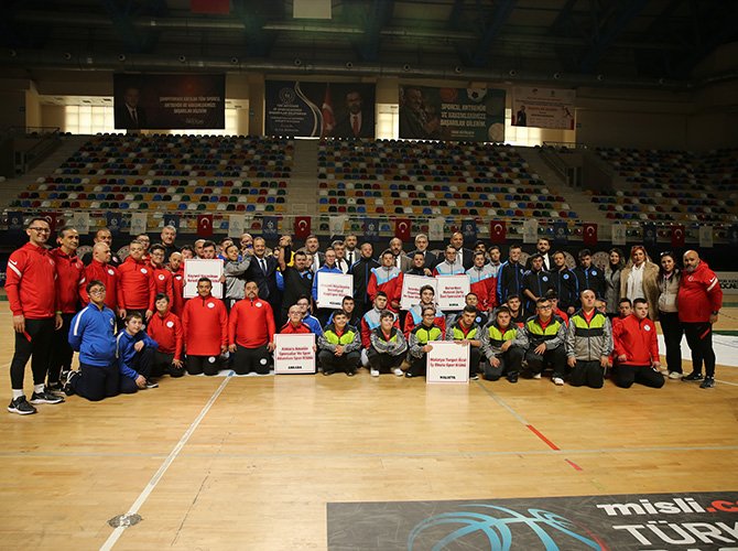 Down Sendromlular Futsal Türkiye Kupası Kocaeli'de başladı