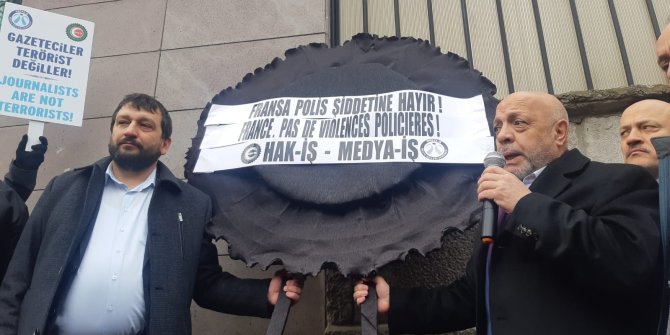 HAK-İŞ’ten Fransa Büyükelçiliği önünde siyah çelenkli eylem