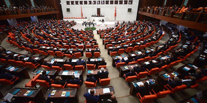 AK Parti'den 18 maddelik yeni 'torba yasa' teklifi