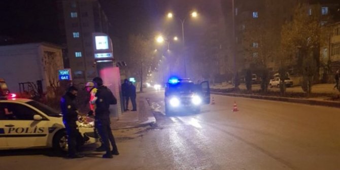 'Dur' ihtarına uymayan otomobilin çarptığı polis yaralandı