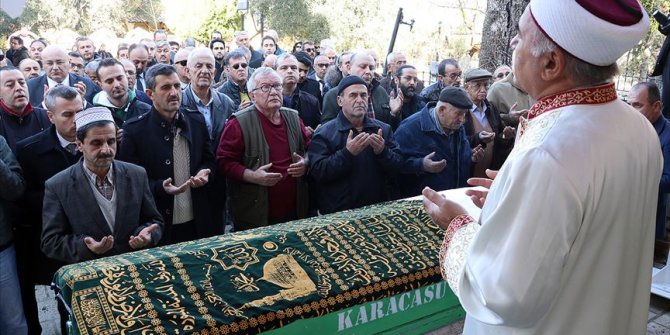 Uludağ'da ölen Efe Sarp'ın cenazesi Aydın'da toprağa verildi