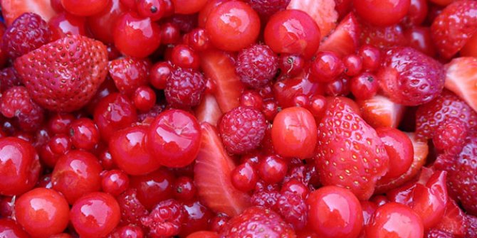 ''Kırmızı meyveler pankreas kanserinden koruyor”