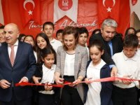 Abdulhakim Arvasi Ortaokulu’nun öğretmenler odasını açılışı Başkan Altınok gerçekleştirdi