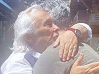 Müjdat Gezen hakkında yakalama kararı bulunan Gezi davası firarisi Mehmet Ali Alabora ile Yunan adasında buluştu