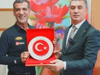 Dünya Şampiyonu Taşdemir Şimşek’i ziyaret etti
