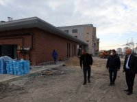 Fethi Yaşar Ata Mahallesi Yüzme Havuzu ve Sosyal Tesisi’nde incelemelerde bulundu