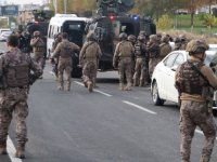 Şanlıurfa'da polis uygulama noktasında silahlı kavga: 2 yaralı, 22 gözaltı