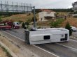 Antalya’da tur midibüsü devrildi: 22 yaralı