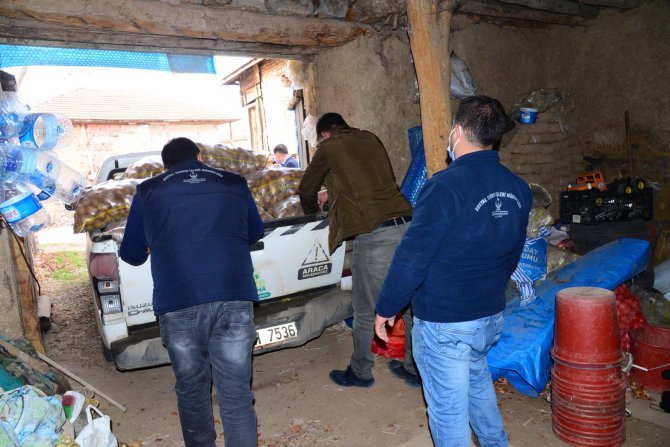 40-ton-patates-ihtiyac-sahiplerine-dagitildi-(8).jpeg
