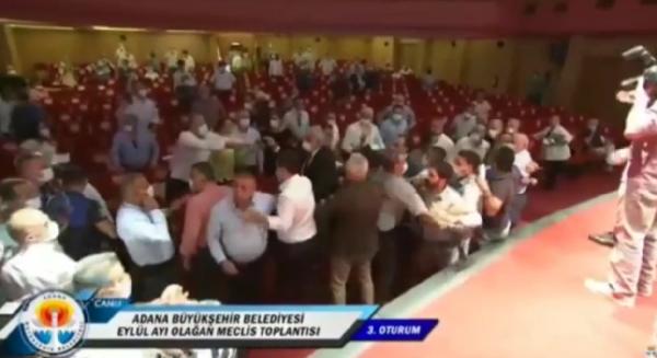 adana-meclisi3.jpg