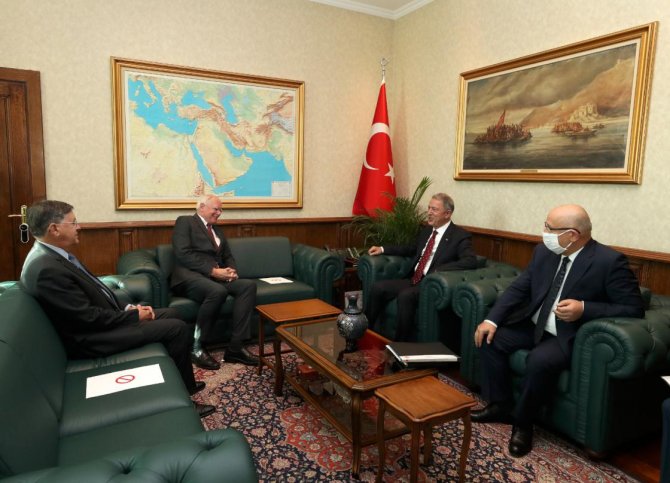 akar-jefry.jpg