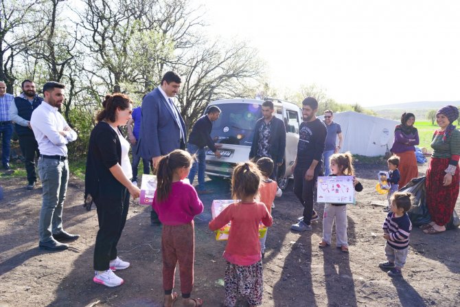 baskan-oguzdan-minik-kalplere-bayram-hediyesi-(2).jpeg