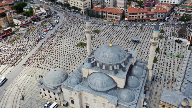 cuma-namazi3.jpg