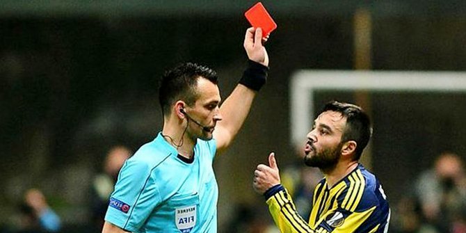 dinamo-kiev-–-fenerbahce-macina-ivan-bebek-atandi!-peki,-ivan-bebek-kimdir,-nereli,-olayi-nedir-001.jpg