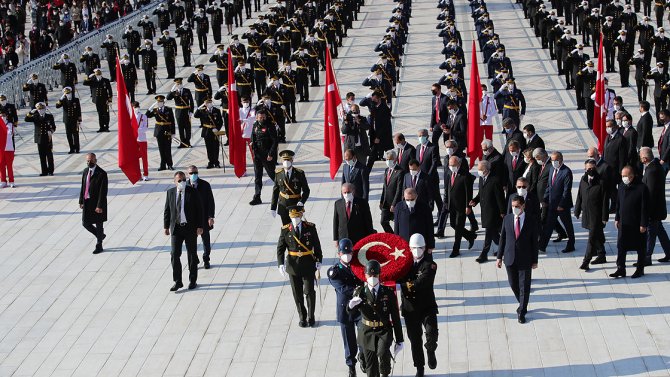 erdogan-anitkabir-ziyareti-2.jpg