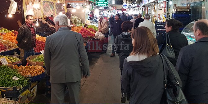 hal-esnafi-dertli,-pazar,-hal,-10-liranin-altinda-meyve-sebze-yok,ulus-hali,-hal,-pazar,-fiyat,.jpg