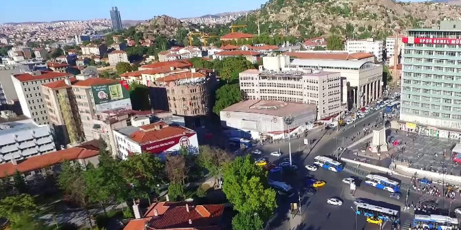 ilber-ortayli,-gazi-mustafa-kemal-ataturk’un-ankara’ya-gelisinin-100’uncu-yili,-julien-sutunu,-zincirli-camii,-hukumet-konagi,,,,.jpg