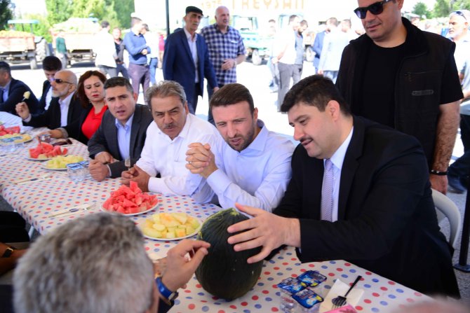 kahramankazan-kavunu-icin-rekolte-zirvesi-(3).jpg