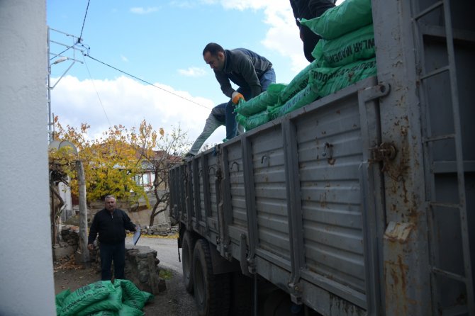 kahramankazanda-700-haneye-500-ton-komur-yardimi-(3).jpeg