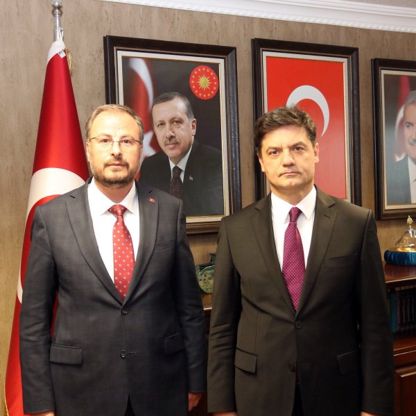 kecioren-ilce-baskanligina-sukru-ozek.jpg