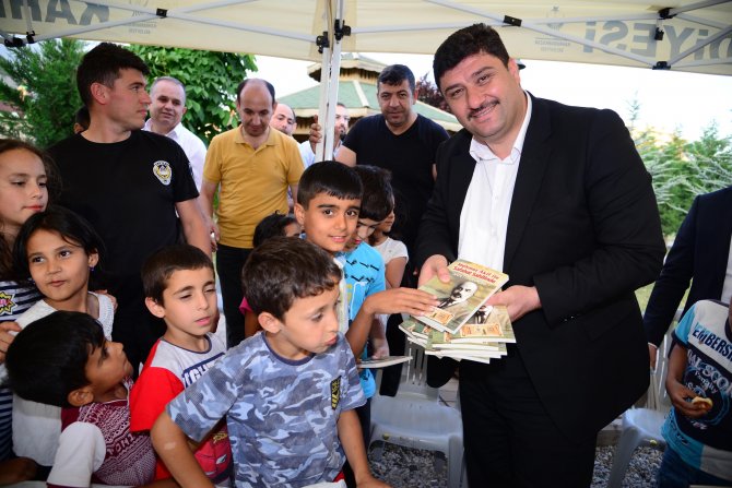 mahallede-cay-ve-simit-esliginde-koyu-muhabbet-(5).jpg