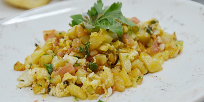 sahur-yemekleri,-sahurluk,-ramazan,-oruc,-sahurda-ne-yenir,-ideal-sahur-yemekleri,-yumurtali-patates-kavurma2-001.jpg