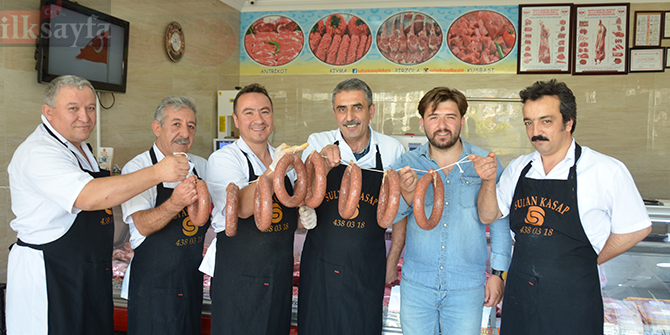 sucuk-nasil-yapilir,-evde-sucuk-yapimi,-sucuk-tarifi,-kasap-tipi-sucuk-yapimi,-sucuk-yapmak-icin-gerekli-malzemeler,,,,,,,.jpg