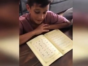 Ünlü futbolcunun çocukları Kur'an-ı Kerim öğreniyor