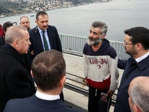 Cumhurbaşkanı Erdoğan köprüde intihar etmek isteyen kişiyi ikna etti